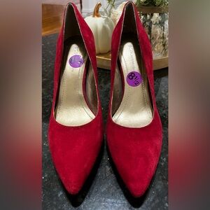 BCBG GENERATION PUMPS Size 8 1/2 New